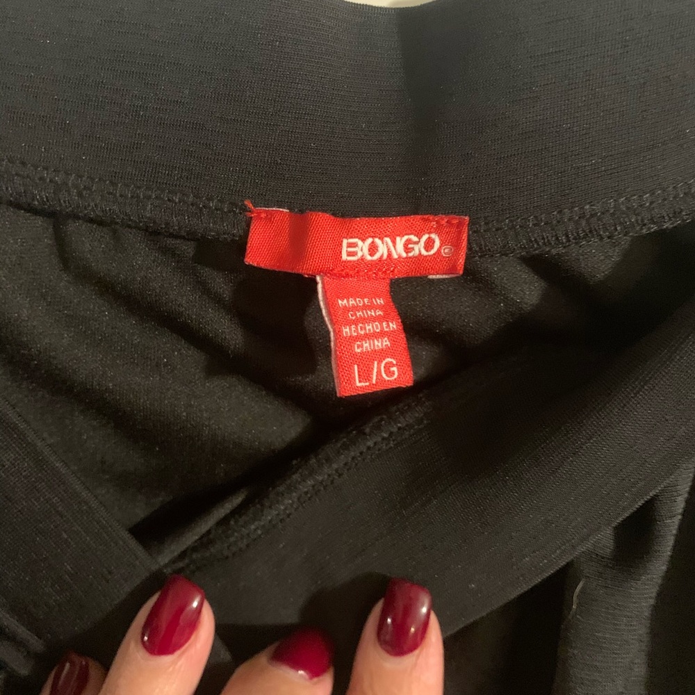 Cute skirt short in the front long in the back